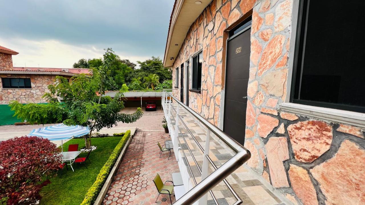 Hotel Villa Pralaya Jiutepec Eksteriør billede